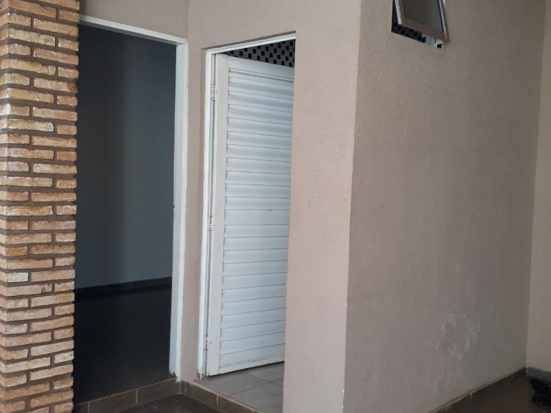 Casa à venda Jardim Parati com 250m² e 3 quartos por R$ 300.000 - 1886119094-b89faa60-c42c-4a59-ae4a-f5779978283d.jpeg