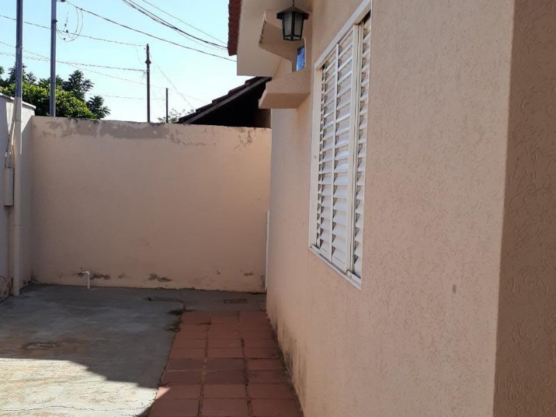 Casa à venda Jardim Parati com 250m² e 3 quartos por R$ 300.000 - 332505551-b372ee92-2247-4d13-a0c9-714335e46e65.jpeg