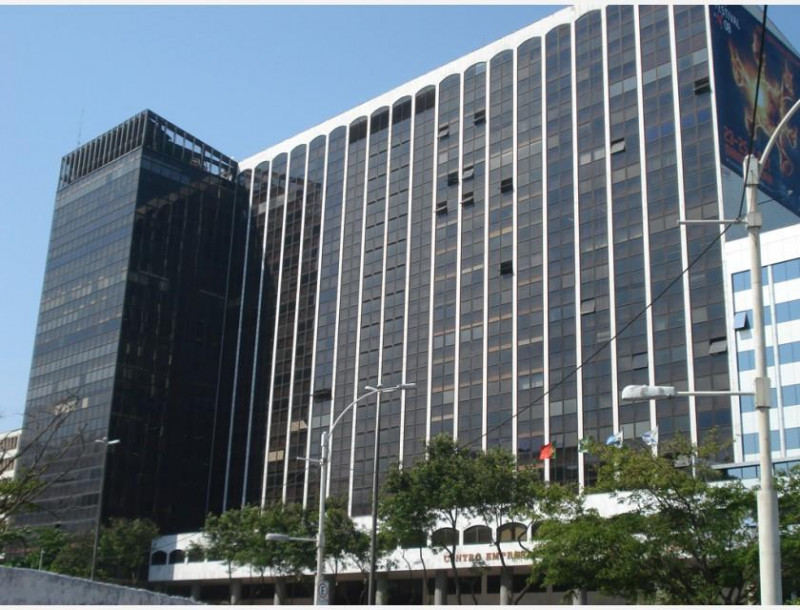 Comercial à venda Centro com 60m² e  quartos por R$ 198.000 - 1442736845-15845842671865826456405809219270.jpg