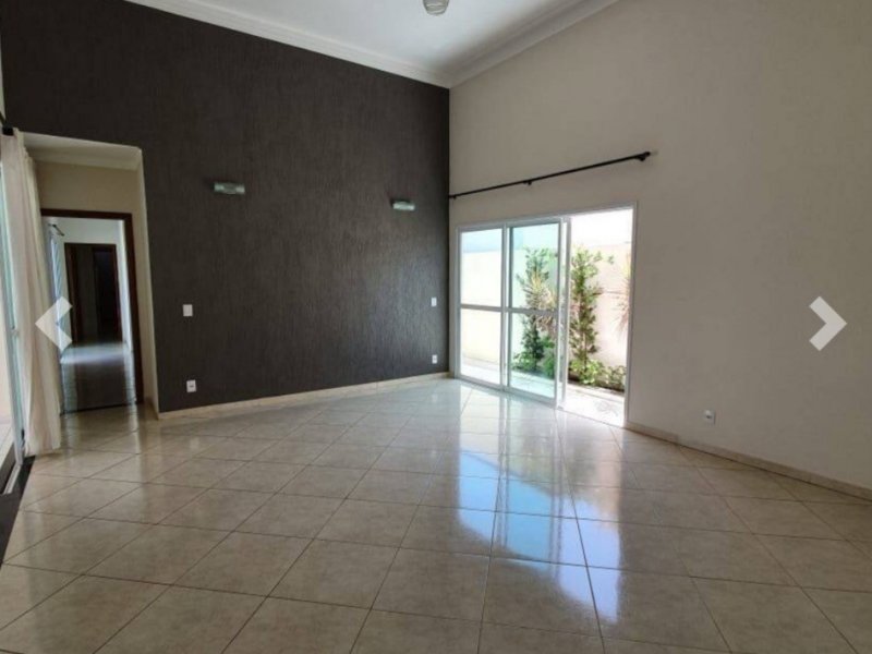 Casa de condomínio à venda Jardim Vitoria com 208m² e 3 quartos por R$ 690.000 - 1905425033-fae40f82-c425-46b7-87f7-7bf0fb76171f.jpeg