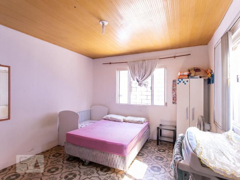 Casa à venda Medianeira com 220m² e 5 quartos por R$ 300.000 - 1811067811-quarto1.jpg