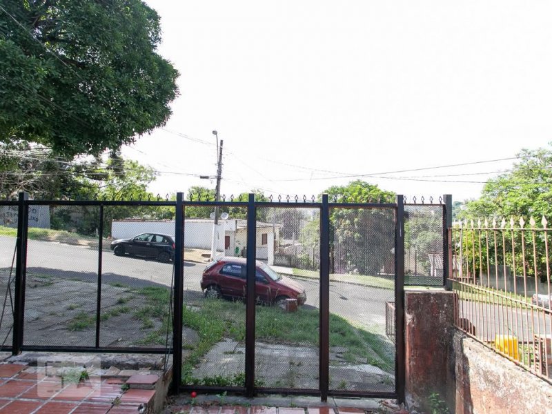 Casa à venda Medianeira com 220m² e 5 quartos por R$ 300.000 - 1863005814-vista2.jpg