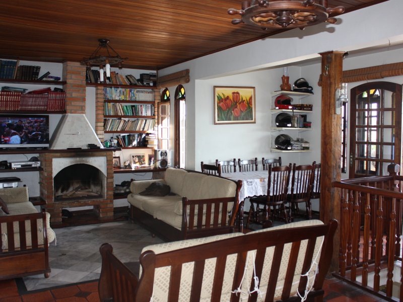 Casa à venda Jardim Ana Maria com 300m² e 5 quartos por R$ 600.000 - 574614163-img-3872.JPG