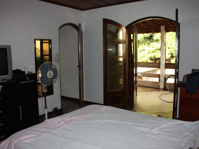 Casa à venda Jardim Ana Maria com 300m² e 5 quartos por R$ 600.000 - 72941923-img-3916.JPG