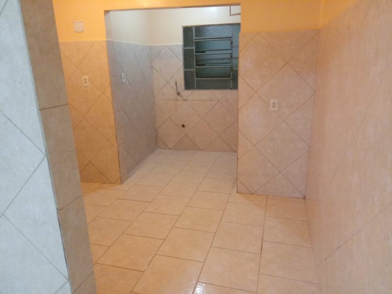 Casa à venda Sarandi com 85m² e 2 quartos por R$ 120.000 - 1929008809-1fbee744-2696-4713-bbe3-75264b4970c3.jpeg
