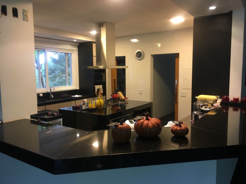 Casa de condomínio à venda Res. Aldeia do Vale com 583m² e 4 quartos por R$ 3.990.000 - 219727483-18-cozinha.JPG