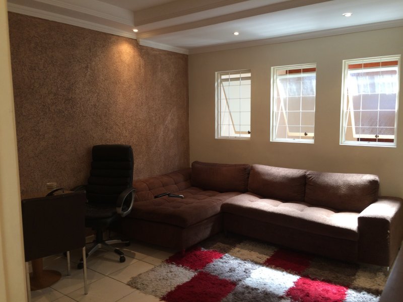 Casa à venda Cidade Jardim com 125m² e 2 quartos por R$ 220.000 - 855524799-img-0209.JPG