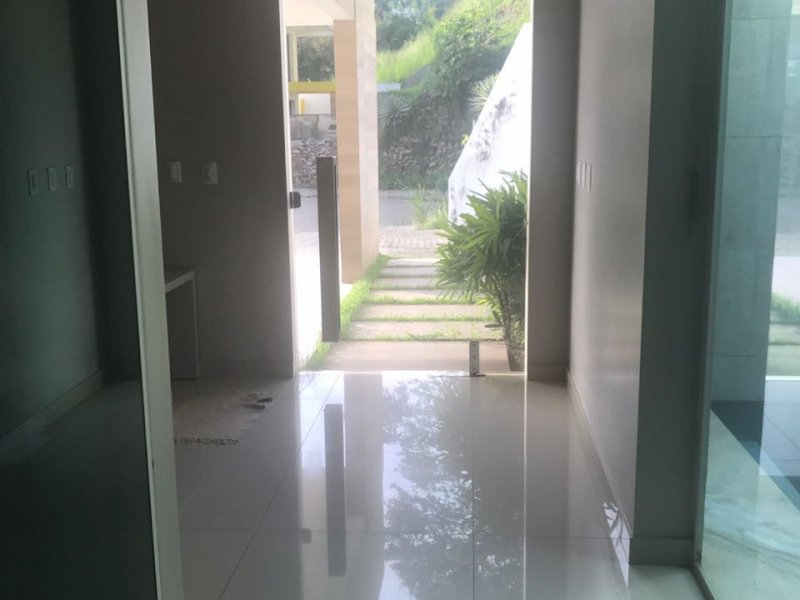 Casa de condomínio à venda Jóquei com 622m² e 5 quartos por R$ 2.200.000 - 101899901-3c150537-71c9-4d8a-ba6f-a1c74676f6e9.jpeg