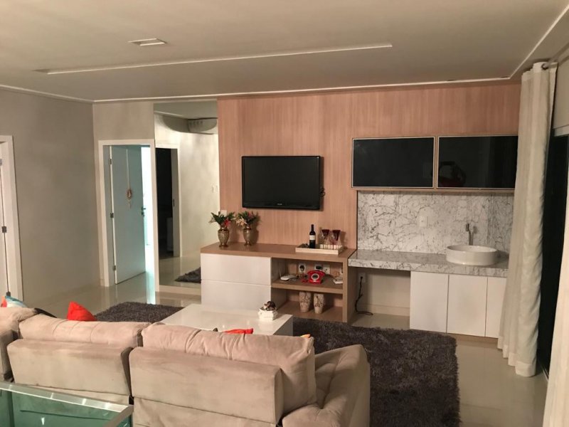 Casa de condomínio à venda Jóquei com 622m² e 5 quartos por R$ 2.200.000 - 711965453-9340961e-f551-4e7a-9d71-d4a9a59377e7.jpeg