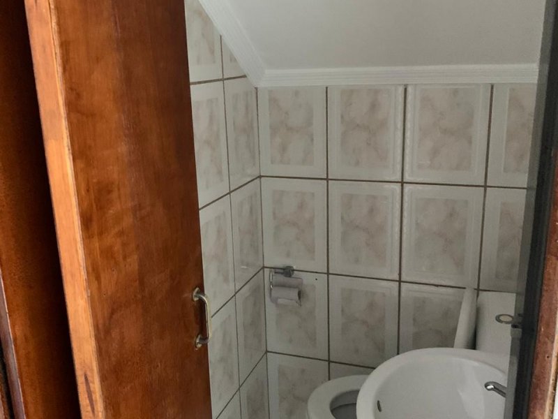 Casa à venda Jardim Jussara com 170m² e 3 quartos por R$ 700.000 - 71775660-fb590250-f6ba-428a-8ee1-1e3e3c751454.jpg