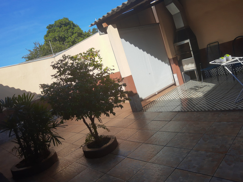 Casa à venda Jardim Nashiville com 250m² e 3 quartos por R$ 180.000 - 1060435843-img-20200417-153644063.jpg