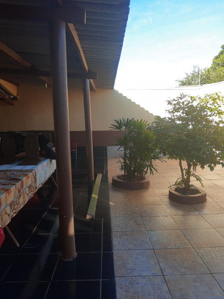 Casa à venda Jardim Nashiville com 250m² e 3 quartos por R$ 180.000 - 1267761427-img-20200417-153633671.jpg