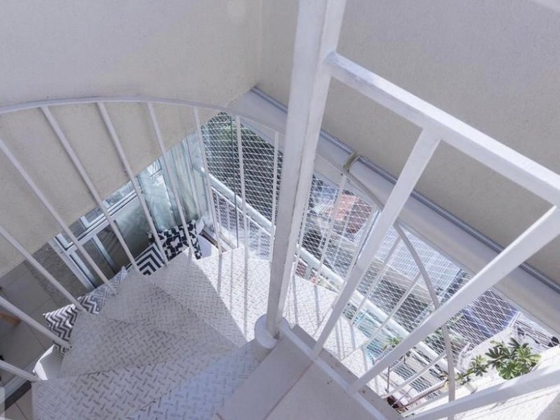 Cobertura à venda Vila Ipojuca com 115m² e 2 quartos por R$ 1.350.000 - 949028494-escada-caracol.jpg