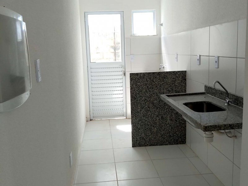 Casa de condomínio à venda Sim com 74m² e 3 quartos por R$ 220.000 - 1882934899-19.jpg