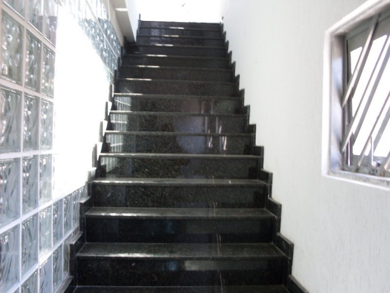 Comercial à venda Vl. Carrão com 270m² e 1 quarto por R$ 2.990.000 - 985208981-a-escada.JPG
