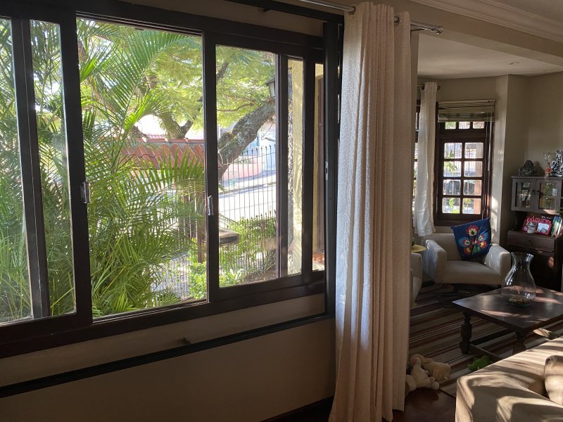 Casa à venda Medianeira com 200m² e 4 quartos por R$ 650.000 - 1706900557-ba50361b-1896-40bd-aaec-8d431d334385.jpeg