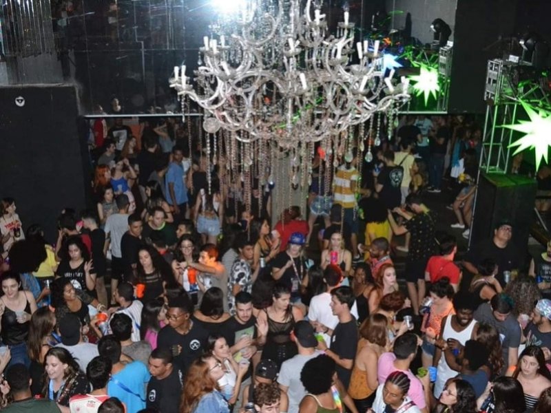 Comercial à venda Estância Jockey Clube com 1800m² e  quartos por R$ 3.000.000 - 1579105816-img-20190429-213457-034.jpg