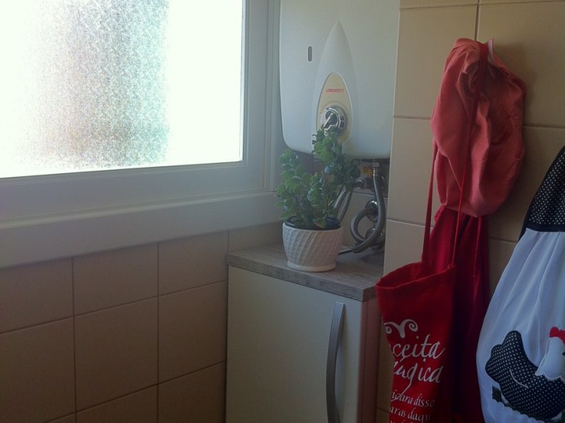 Apartamento à venda Passo da Areia com 67m² e 2 quartos por R$ 390.000 - 374350910-cozinha-aquecedor.jpg