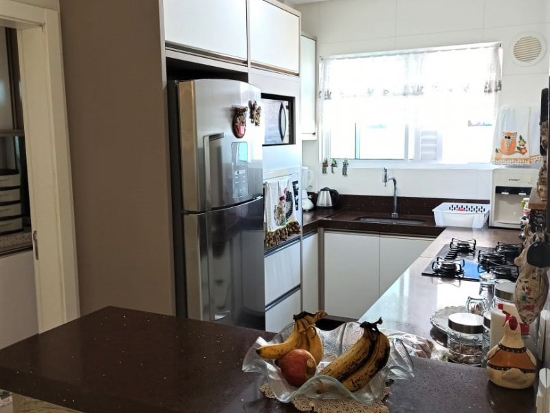 imóvel com 135m² - Meia Praia - Itapema