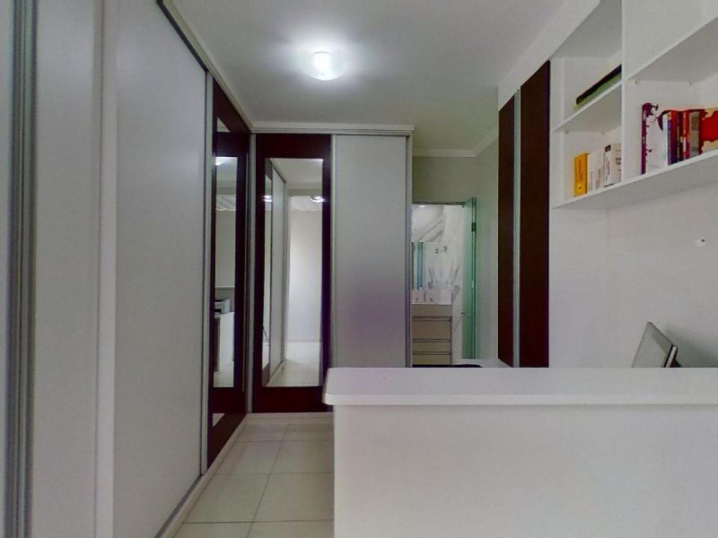 Apartamento à venda Parque Industrial com 120m² e 3 quartos por R$ 640.000 - 159330477-closet-sm.jpg