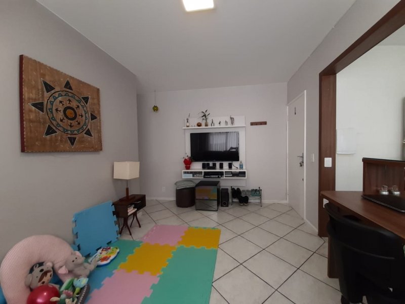 imóvel com 66m² - Centro - Florianópolis