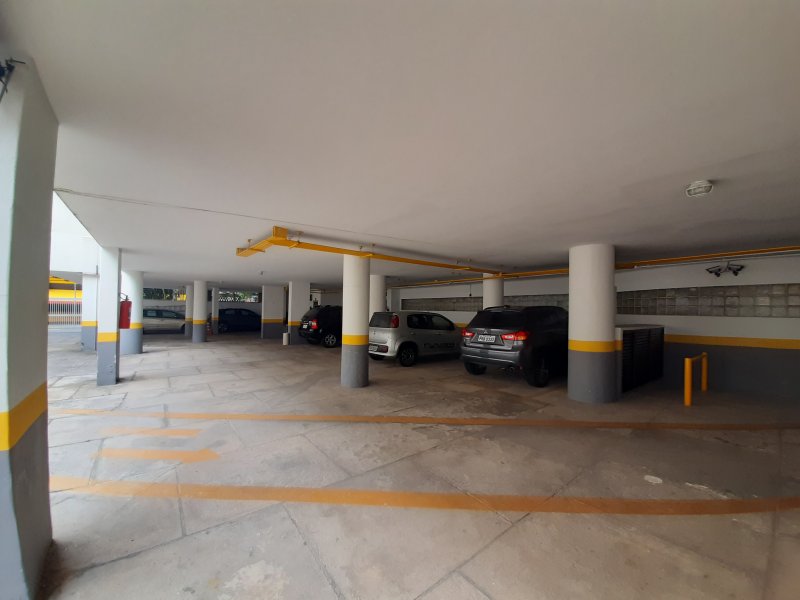 Apartamento à venda Jardim Paulista com 200m² e 4 quartos por R$ 1.600.000 - 1531720617-garagem-vagas-demarcadas.jpg