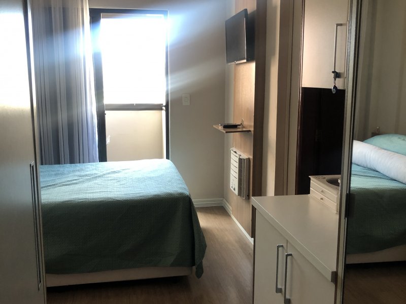 Apartamento à venda Ponta da Praia com 145m² e 3 quartos por R$ 690.000 - 981712889-ac1b220a-1d4c-49d7-a6a2-4189656a4175.jpeg