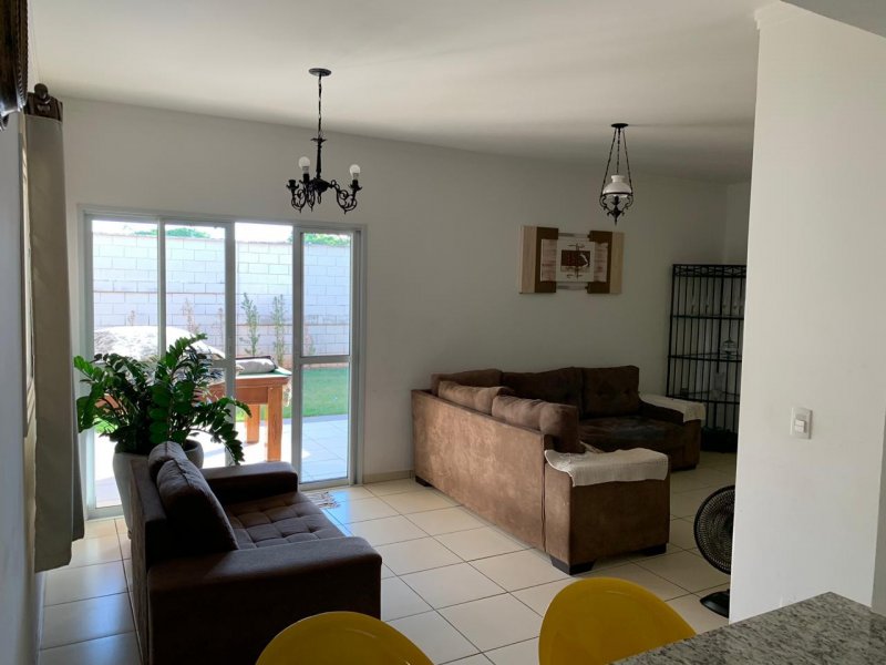 Casa de condomínio à venda Jardim Dom Pedro I com 133m² e 3 quartos por R$ 400.000 - 1184997758-e4c91493-b84b-44fc-ab19-0dc006cbace7.jpeg