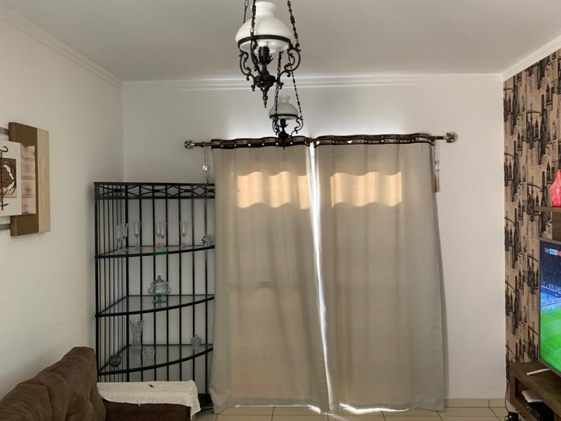 Casa de condomínio à venda Jardim Dom Pedro I com 133m² e 3 quartos por R$ 400.000 - 1536305832-b388ae32-0266-4df2-8265-6c8def882e07.jpeg