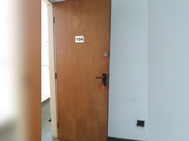 Comercial à venda Centro com 33m² e  quartos por R$ 75.000 - photo-2020-04-30-14-57-04.jpg