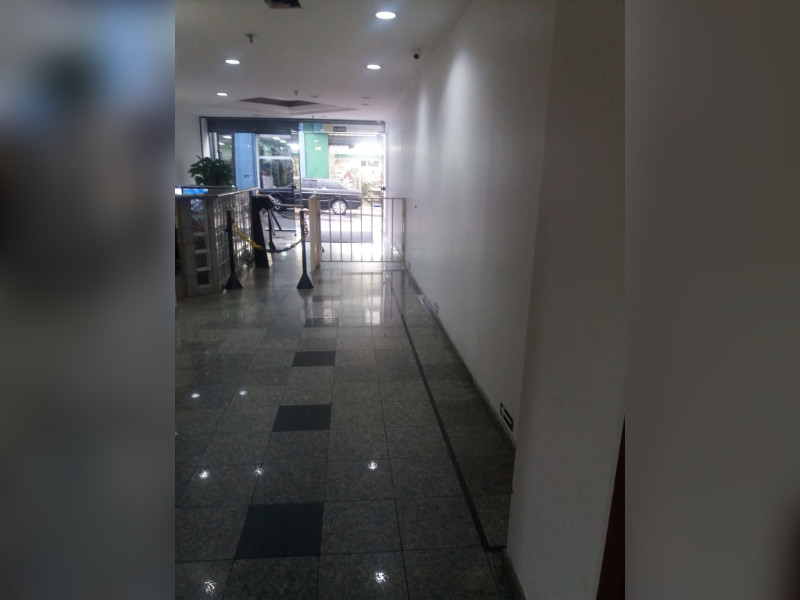 Comercial à venda Centro com 33m² e  quartos por R$ 75.000 - photo-2020-04-30-15-05-39.jpg