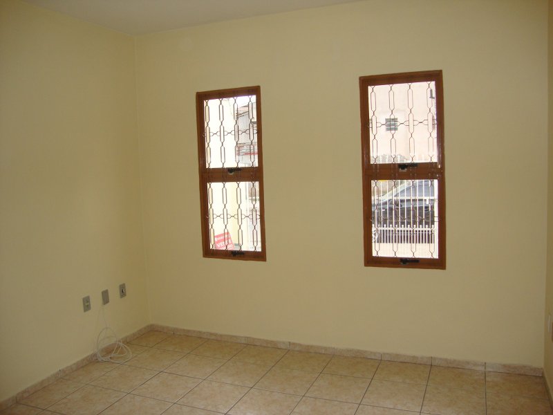 Casa à venda Jardim America com 60m² e 2 quartos por R$ 280.000 - 2009427356-sala.JPG