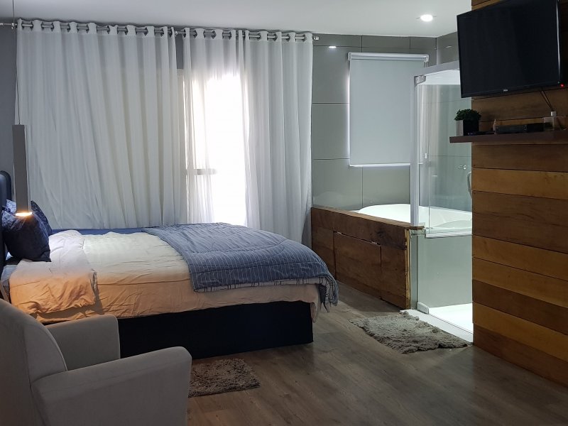 Casa à venda Jardim Universo com 300m² e 4 quartos por R$ 600.000 - 1043334589-32.jpg