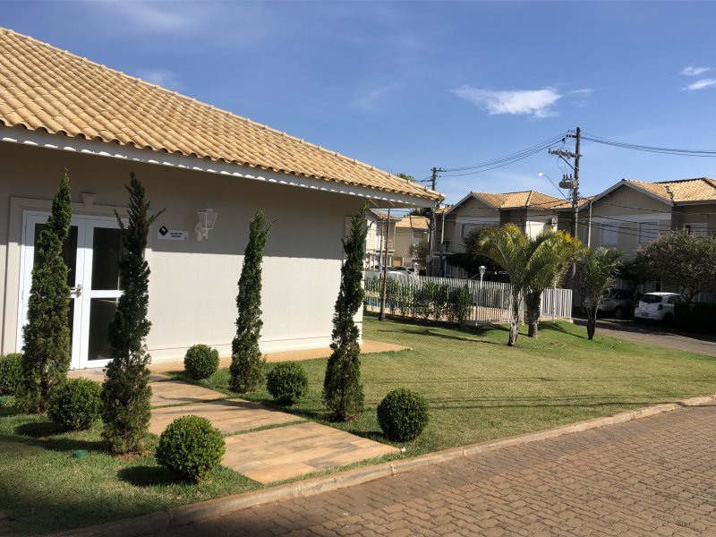 Casa de condomínio à venda Nova Americana com 135m² e 4 quartos por R$ 610.000 - 2007955968-2b6e92e3-b656-47d3-aa5e-206f12d8132d.jpeg