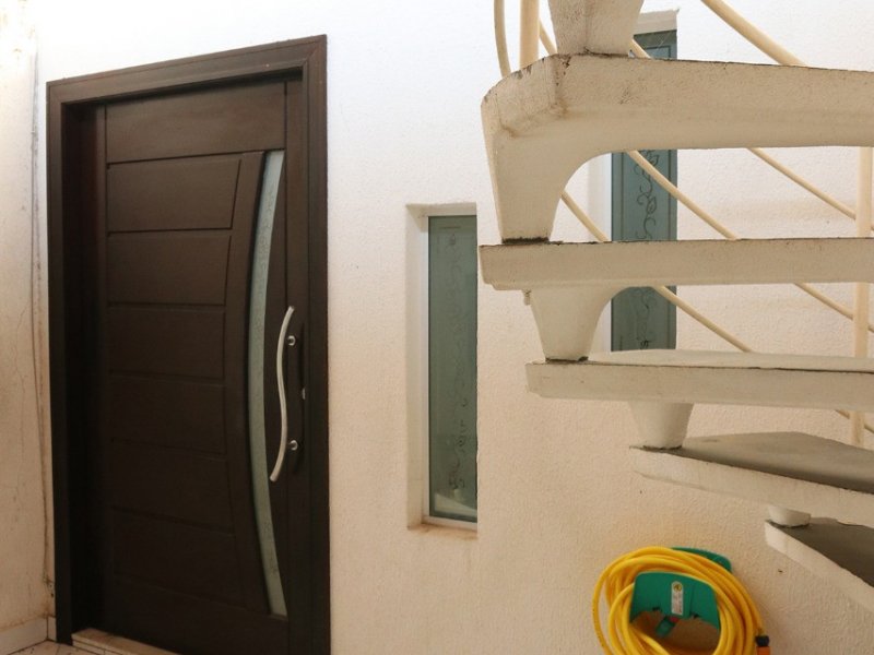 Casa à venda Vila Suissa com 300m² e 4 quartos por R$ 950.000 - 1461313461-3618a47a-f132-4620-b911-140105e7cdd4.jpeg