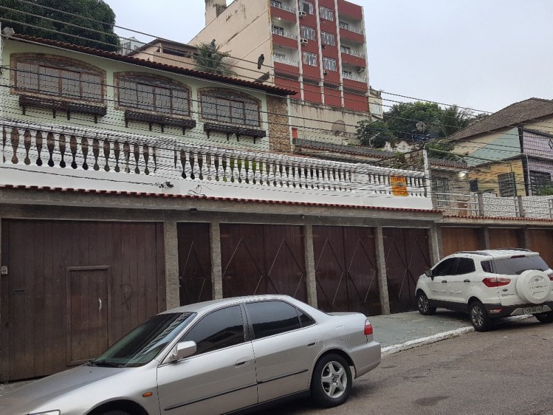 Apartamento à venda Centro com 264m² e 3 quartos por R$ 948.000 - 620637761-20180426-070743-resized.jpg