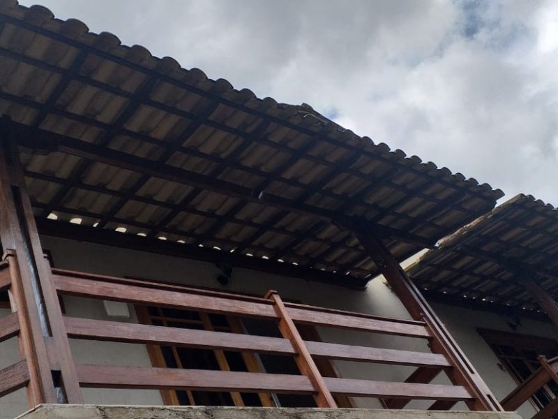 Casa à venda Jardim Riacho das Pedras com 320m² e 5 quartos por R$ 1.200.000 - 1932527351-sacadas-posteriores-2.jpeg