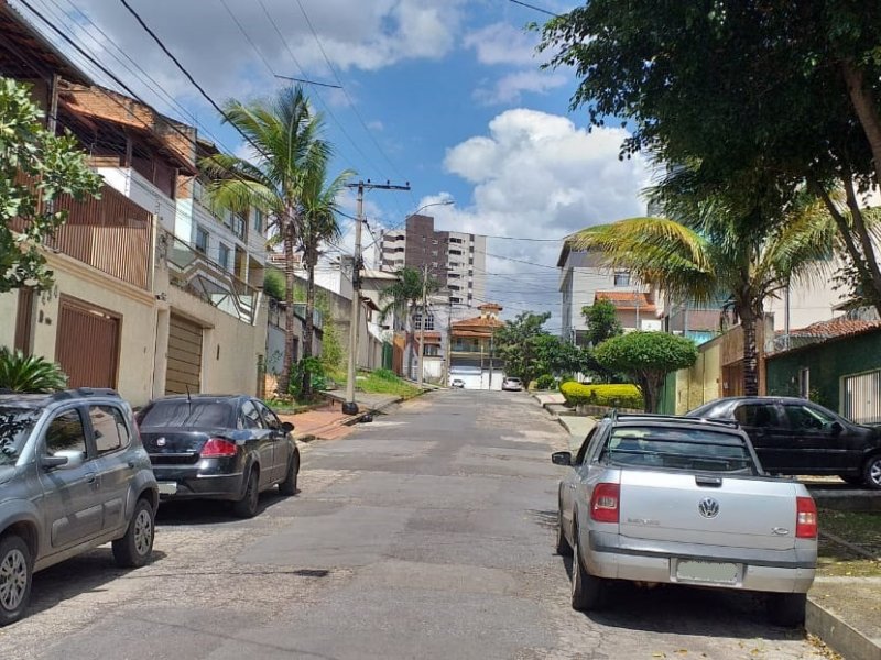 Casa à venda Jardim Riacho das Pedras com 320m² e 5 quartos por R$ 1.200.000 - 1989034179-f271c684-5e1a-42b6-a54f-62837e0d9703-casa-3.jpeg