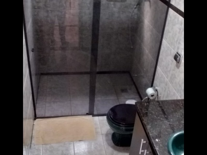 Casa à venda Jardim Riacho das Pedras com 320m² e 5 quartos por R$ 1.200.000 - 2095188082-banheiro-inferior-02.jpeg