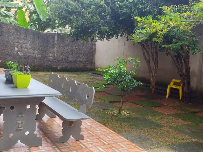 Casa à venda Jardim Riacho das Pedras com 320m² e 5 quartos por R$ 1.200.000 - 378009051-quintal-6.jpeg