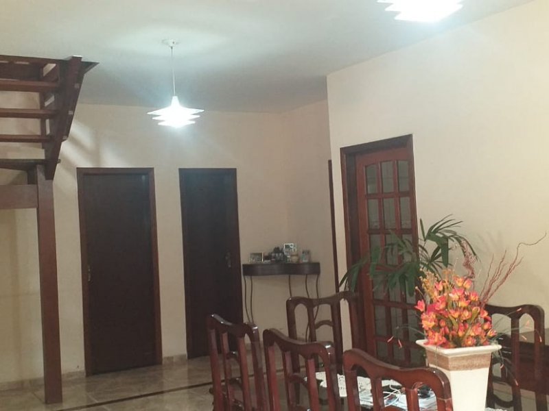 Casa à venda Jardim Riacho das Pedras com 320m² e 5 quartos por R$ 1.200.000 - 822379149-copa-03.jpeg