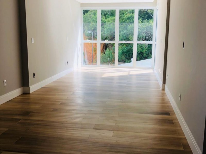 imóvel com 440m² - Santa Clara - Itajaí