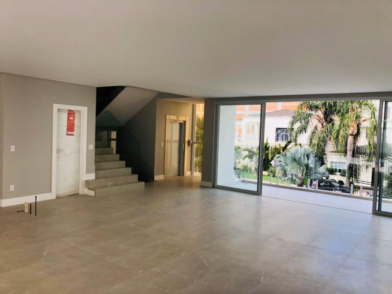 imóvel com 440m² - Santa Clara - Itajaí