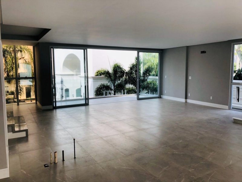 imóvel com 440m² - Santa Clara - Itajaí