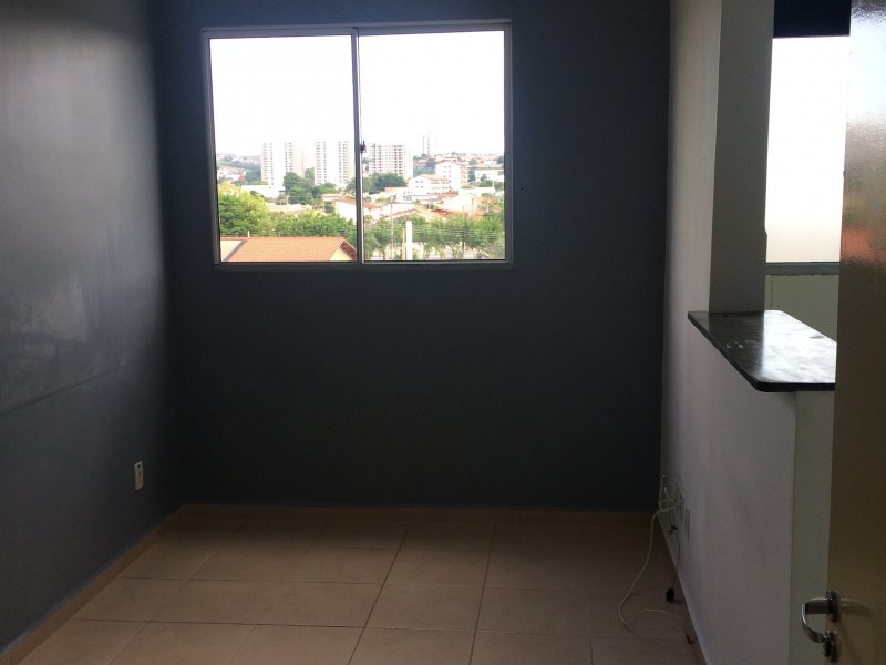 Apartamento à venda Esplanada Independência com 56m² e 2 quartos por R$ 137.000 - 606961261-sala.JPG