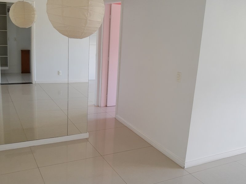 Apartamento à venda Anil com 63m² e 2 quartos por R$ 350.000 - 272472442-img-20200312-163150210.jpg