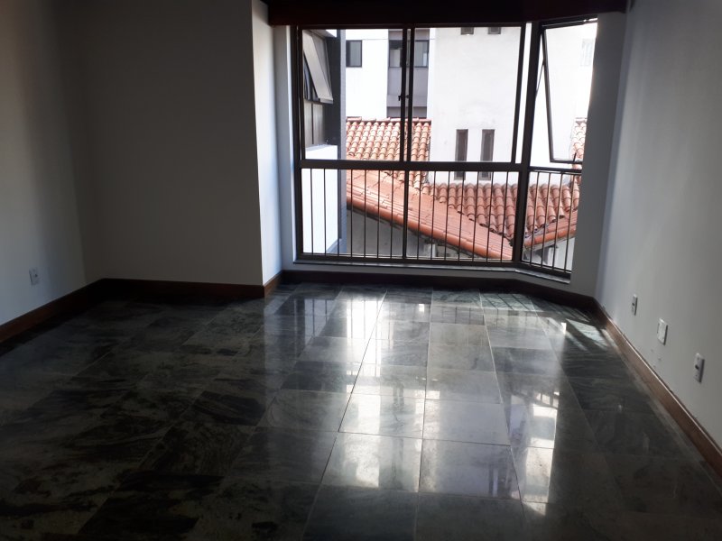 Apartamento à venda Praia da Costa com 397m² e 4 quartos por R$ 1.380.000 - 417037652-9.jpg