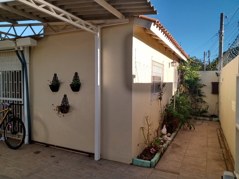 Casa à venda Laranjal com 550m² e 3 quartos por R$ 350.000 - 1578219521-img-20200430-162353256-hdr.jpg