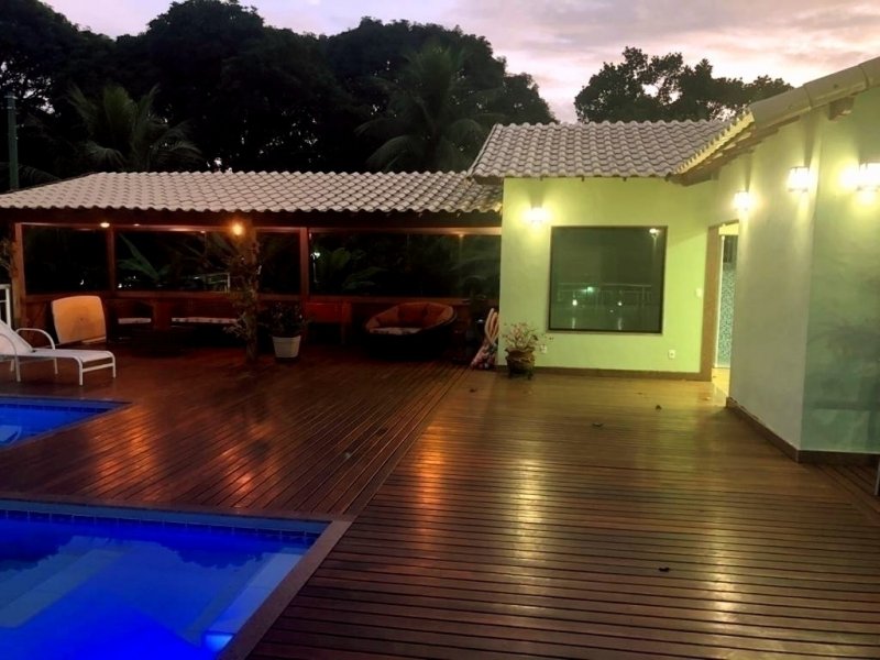 Chácara à venda Santa Candida com 650m² e 6 quartos por R$ 3.000.000 - 256657703-deck-com-sauna.jpg