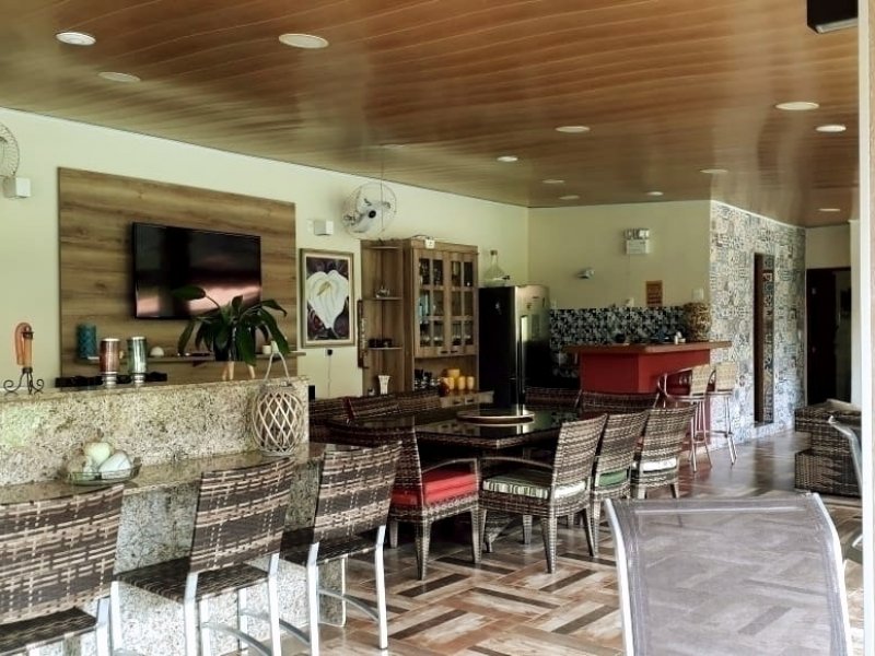 Chácara à venda Santa Candida com 650m² e 6 quartos por R$ 3.000.000 - 979200994-varanda-gourmet.jpg